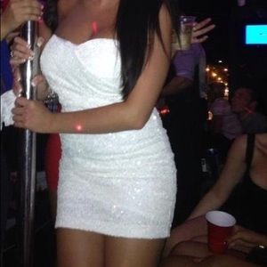 ✨Bebe sequin mini strapless dress✨